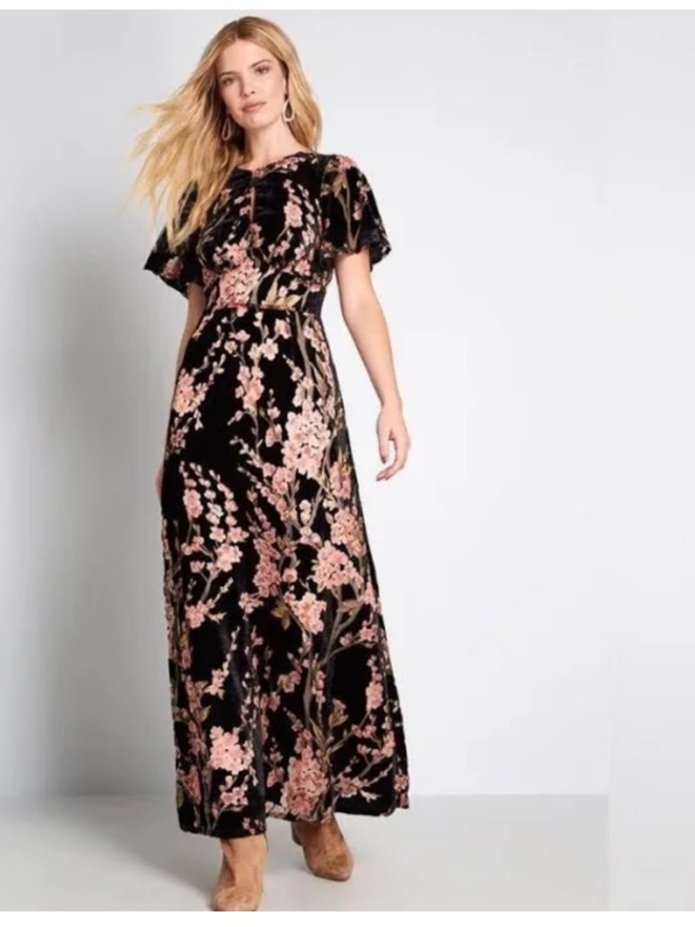 Modcloth Soiree Saunter Velvet Maxi Dress Black Size M